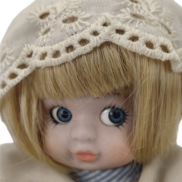 Classic Creations Exclusive Hand Crafted Porcelain Doll Rudy - Picture 2 of 8